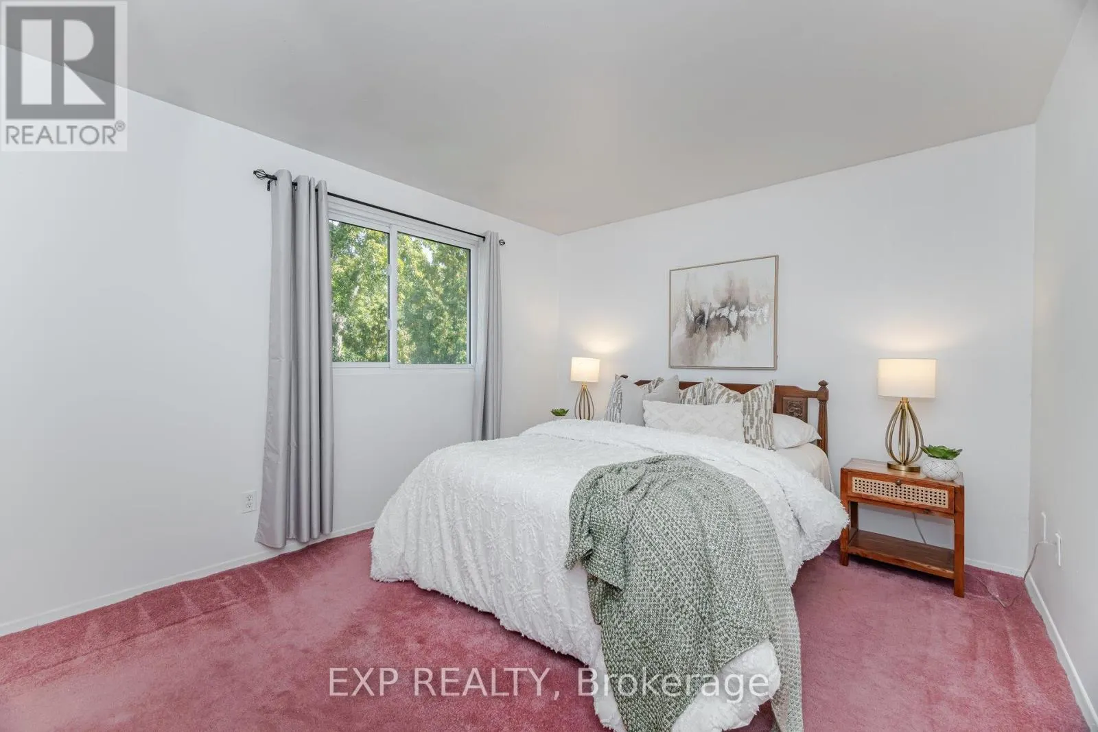125 HOLLYBERRY TRAIL