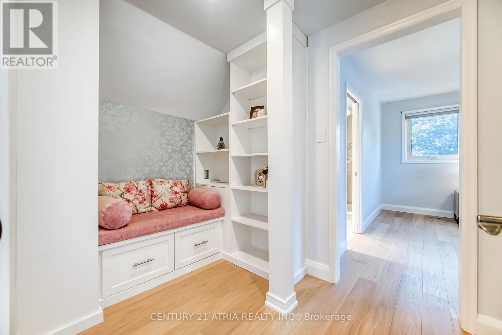 56 MAGPIE CRESCENT