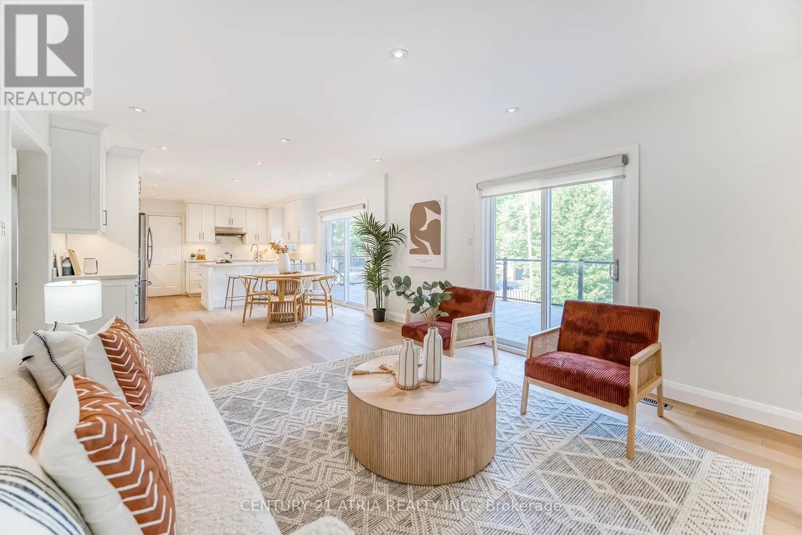 56 MAGPIE CRESCENT