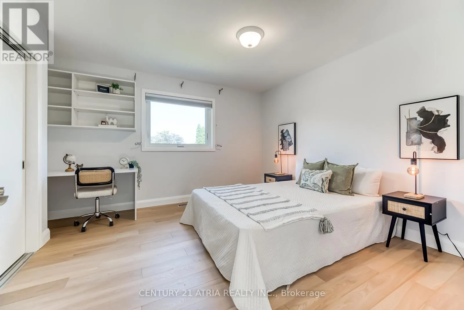 56 MAGPIE CRESCENT