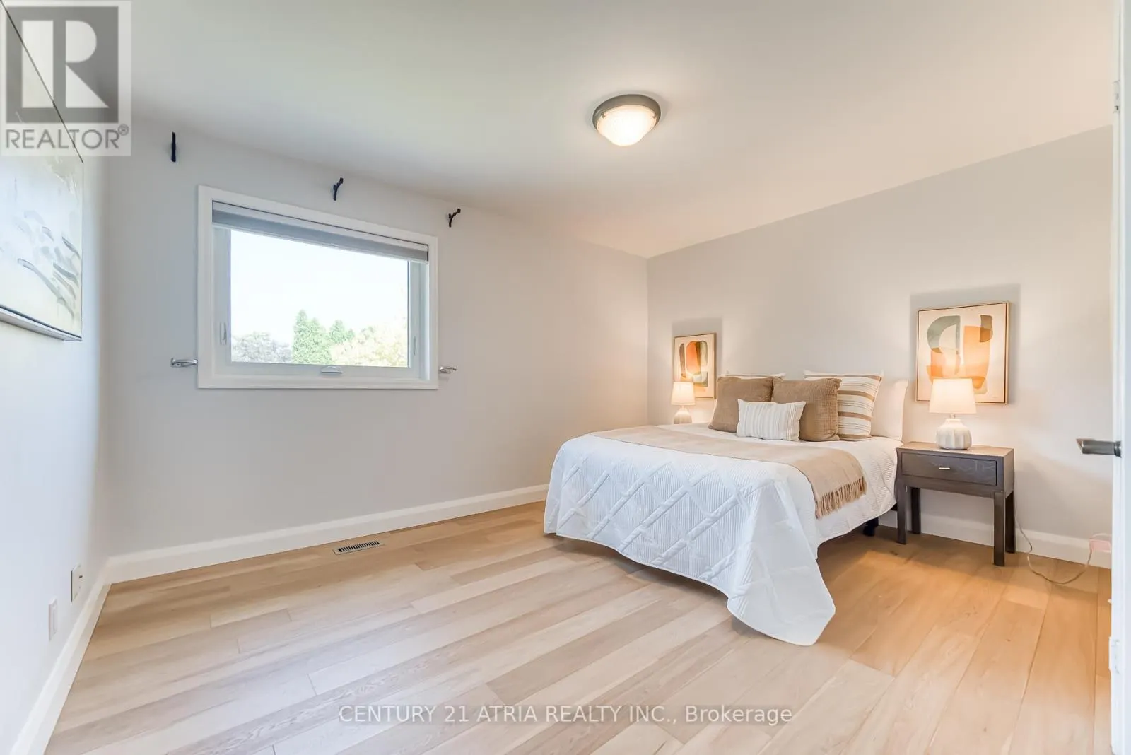56 MAGPIE CRESCENT