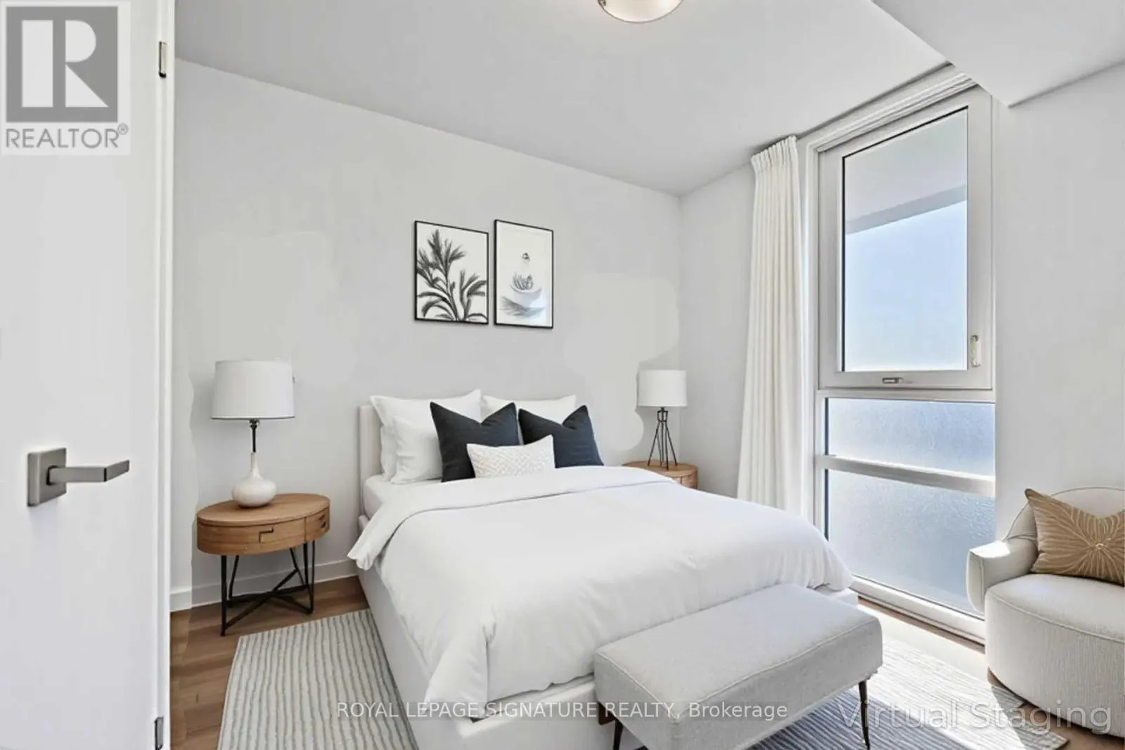 216 - 30 TRETTI WAY