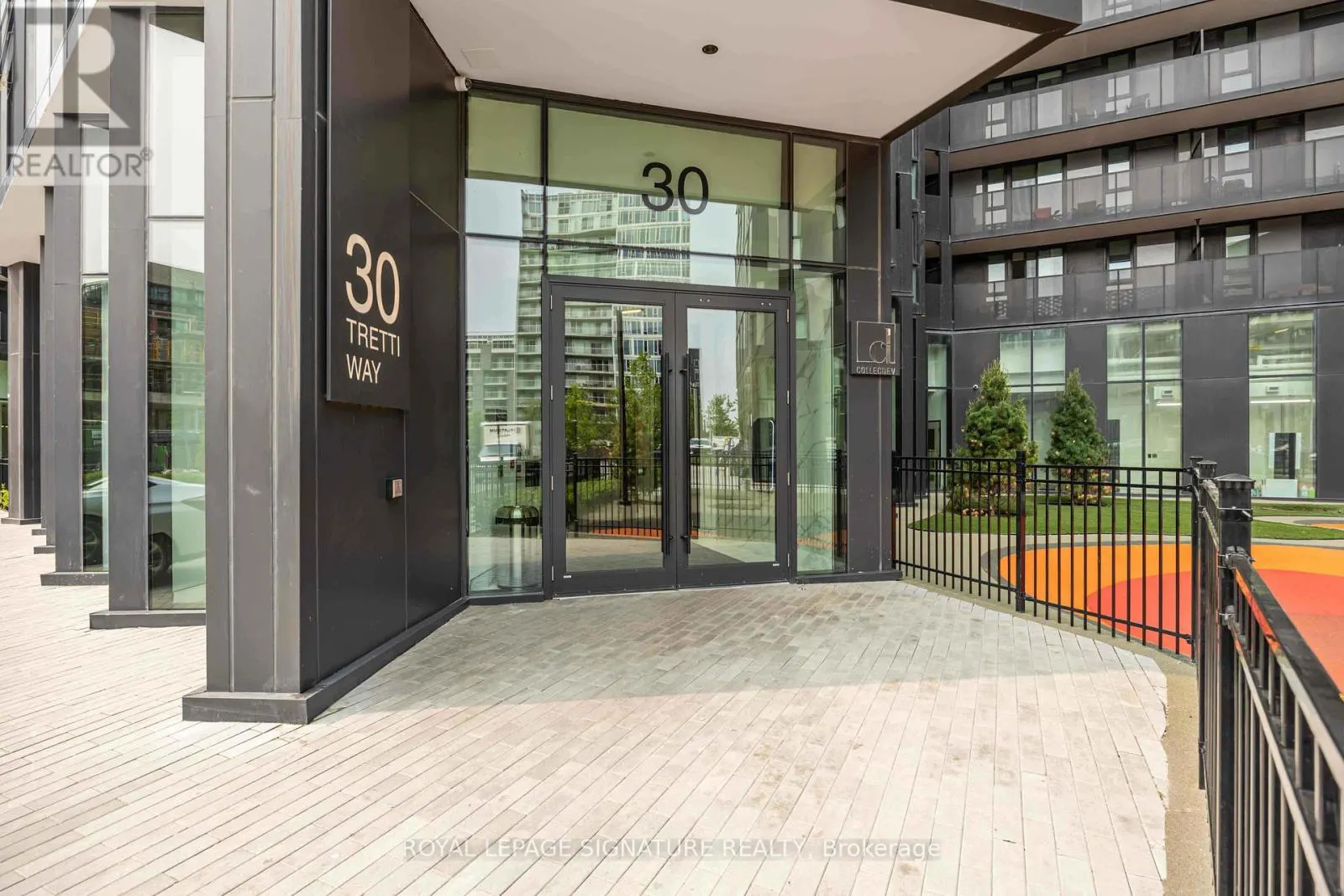 216 - 30 TRETTI WAY