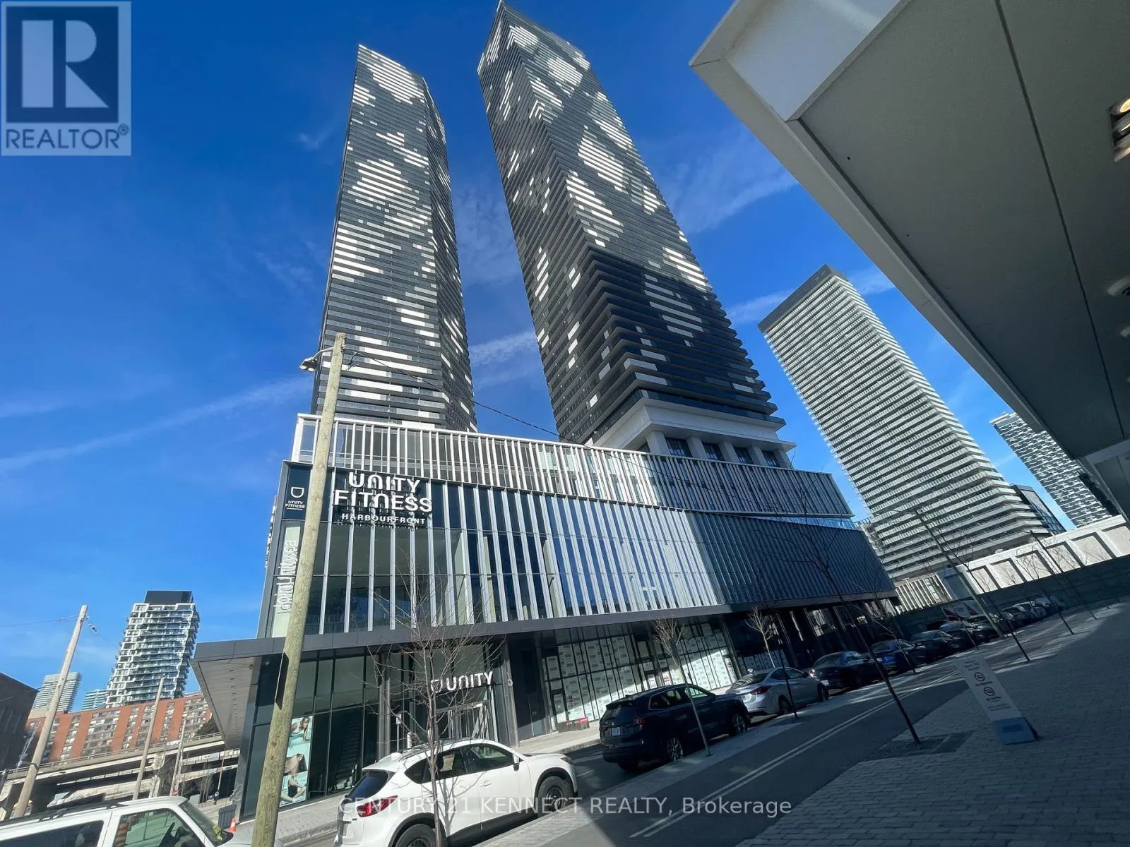 5212 - 138 DOWNES STREET