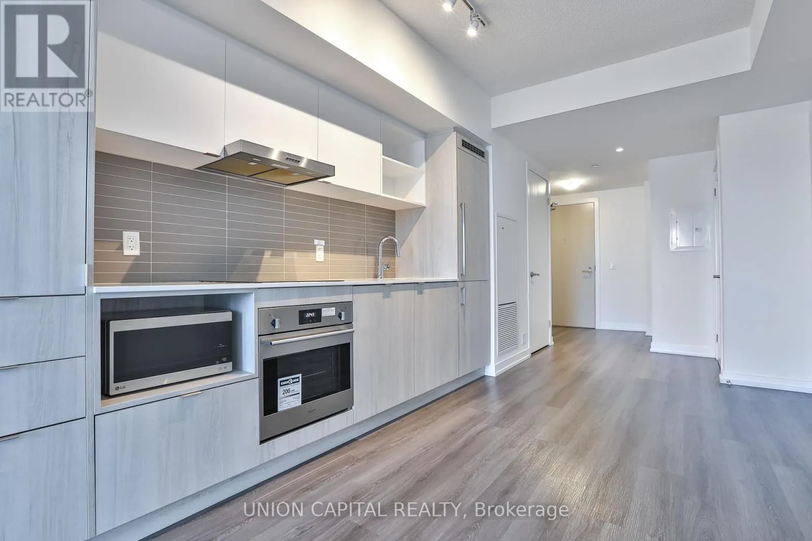 4602 - 138 DOWNES STREET