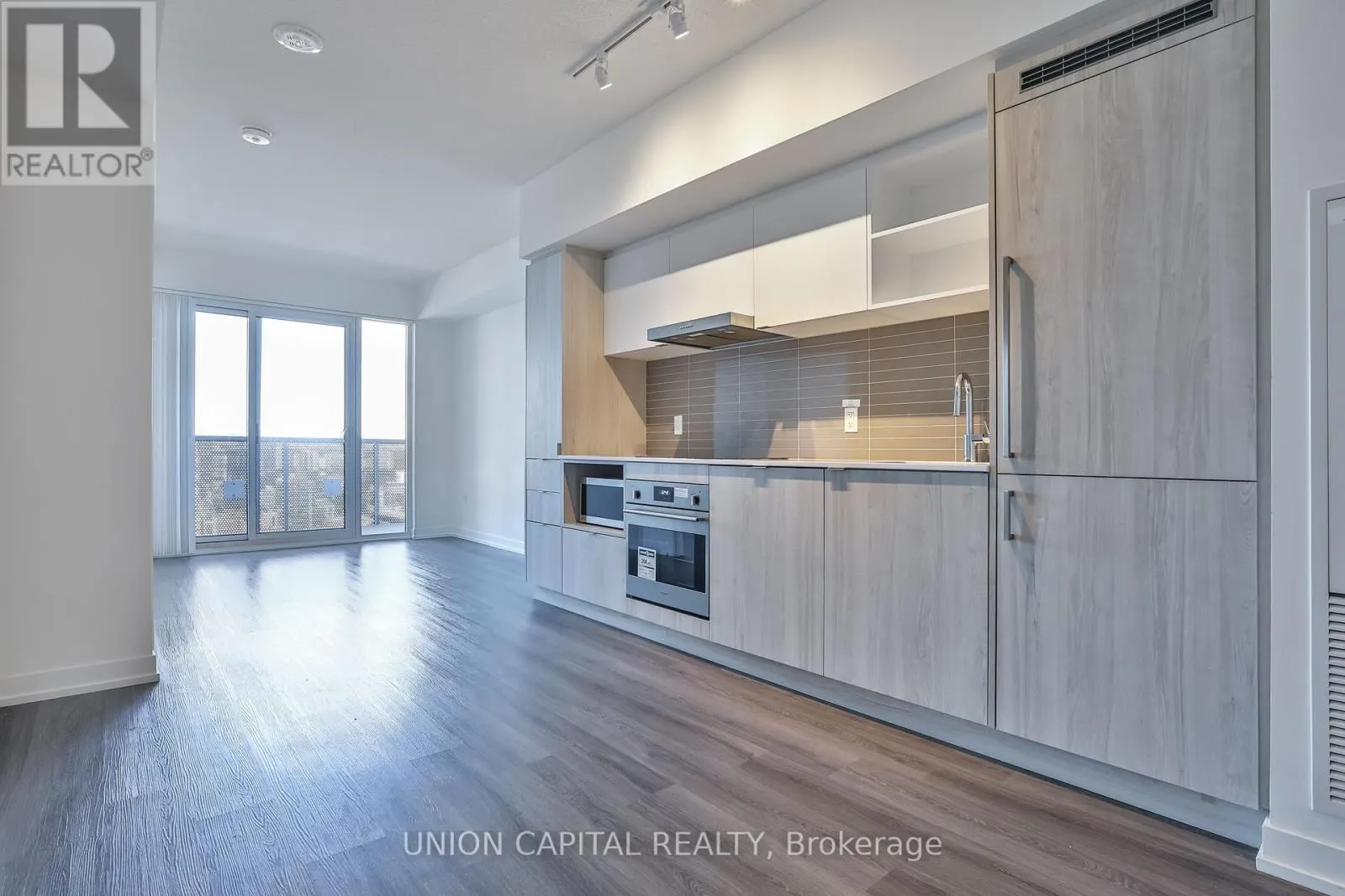 4602 - 138 DOWNES STREET