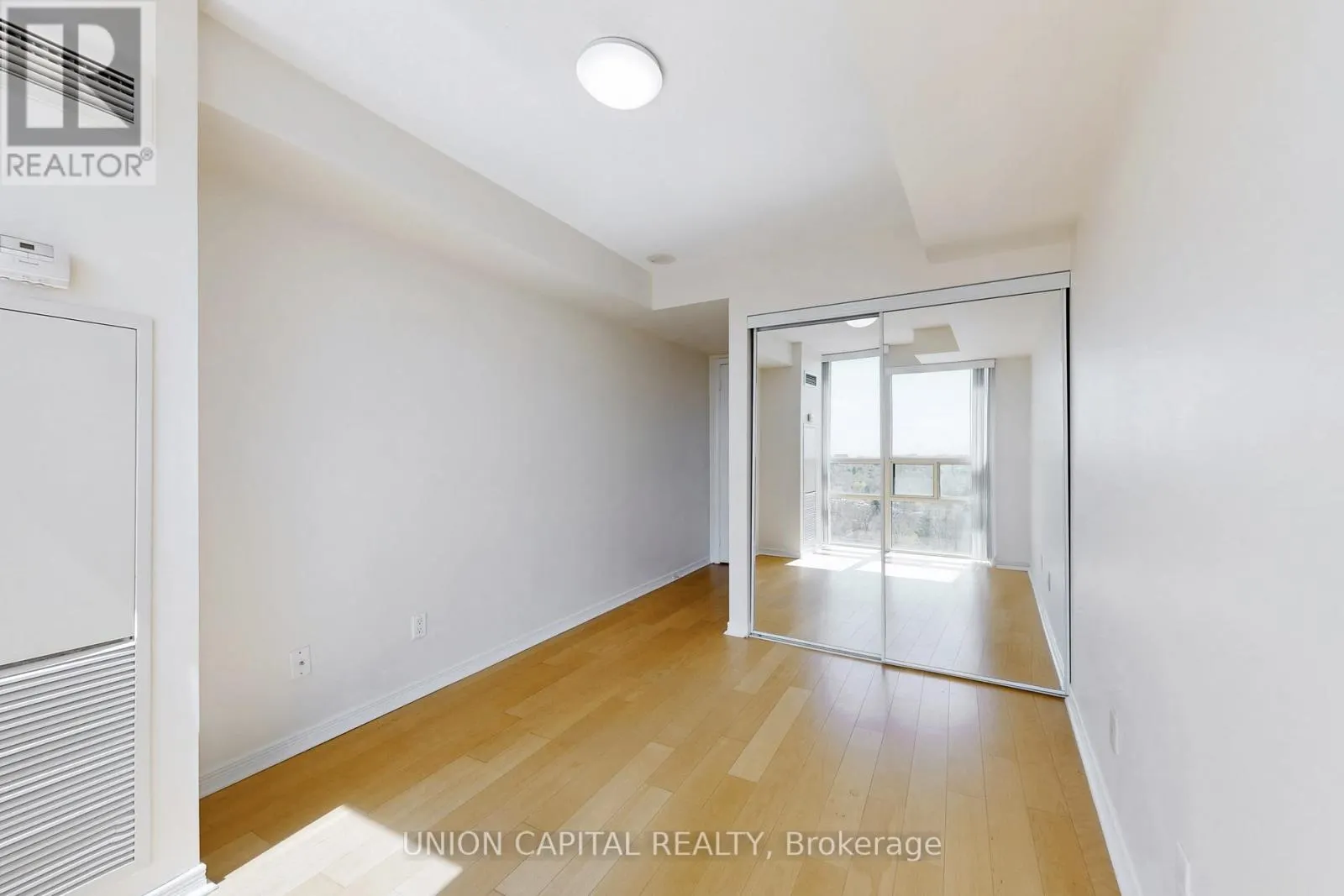 1609 - 509 BEECROFT ROAD