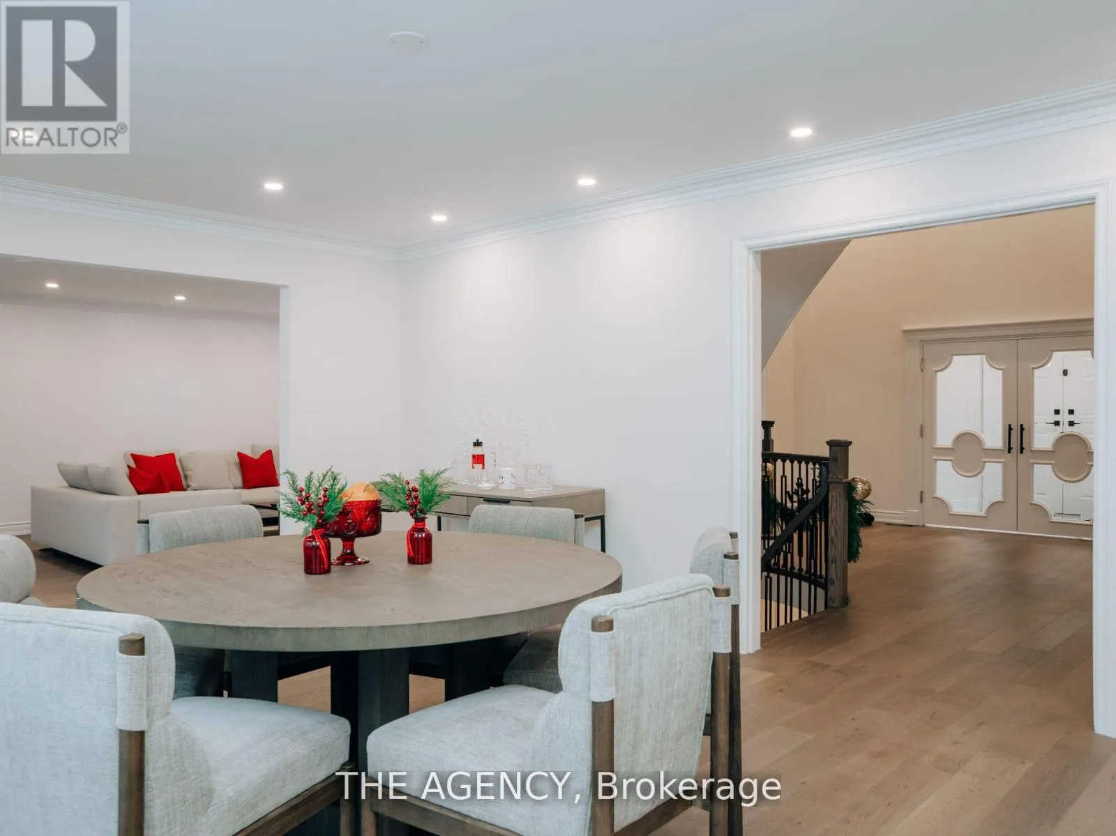 7 SHADY OAKS CRESCENT