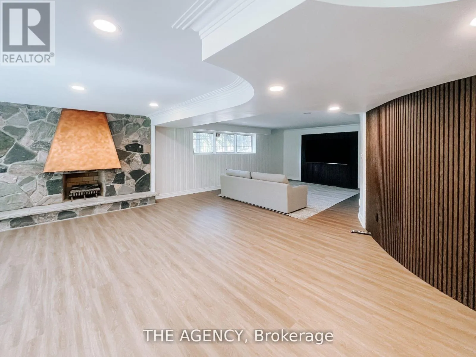 7 SHADY OAKS CRESCENT