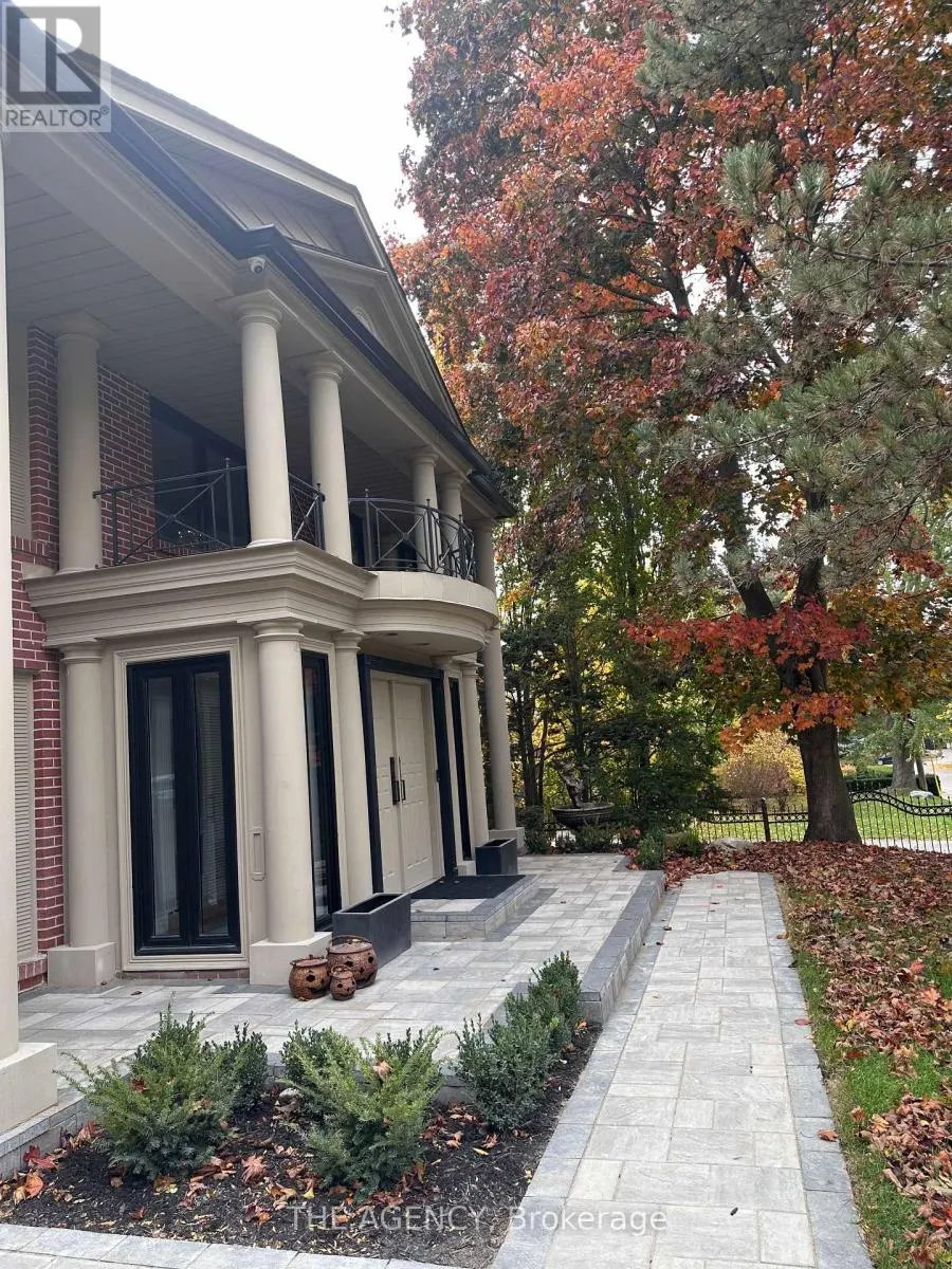 7 SHADY OAKS CRESCENT