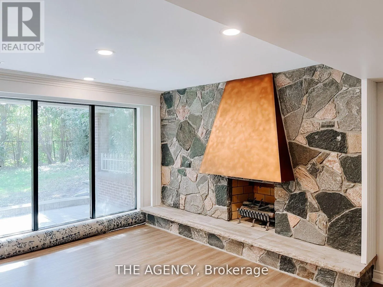 7 SHADY OAKS CRESCENT