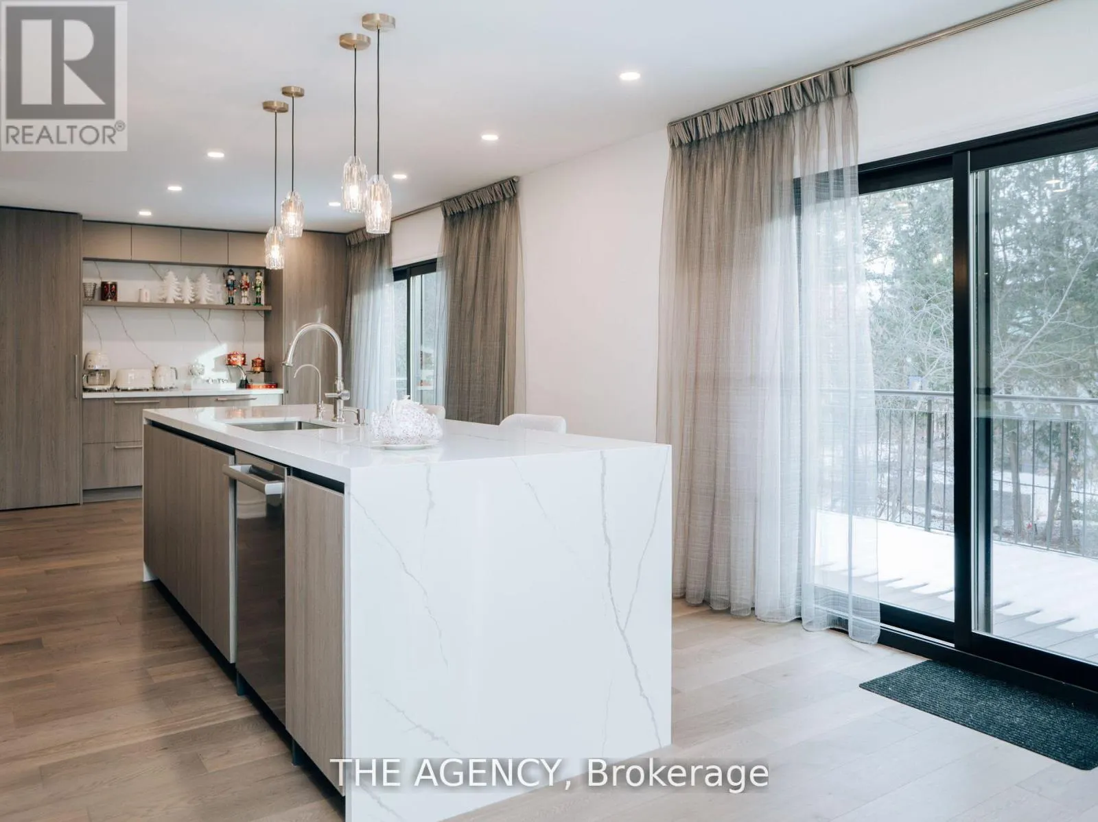 7 SHADY OAKS CRESCENT