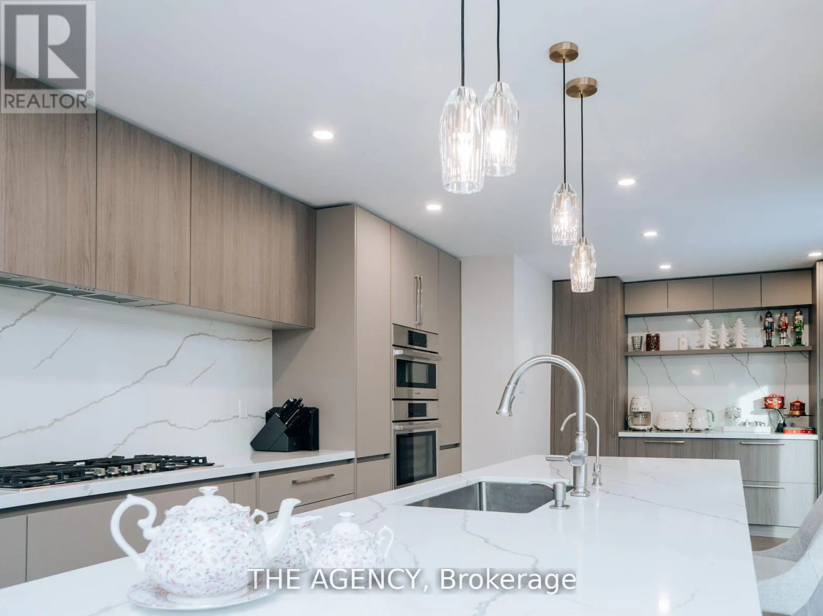 7 SHADY OAKS CRESCENT
