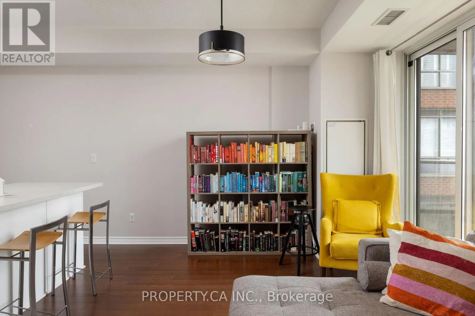 614 - 168 KING STREET E