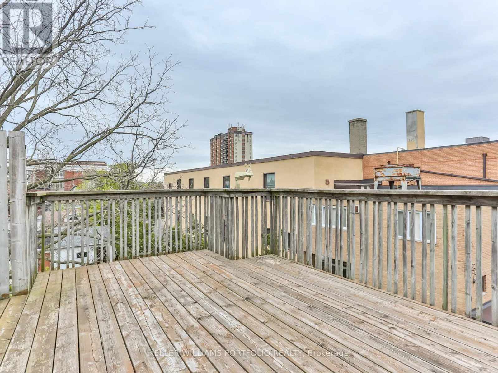 492 GLADSTONE AVENUE