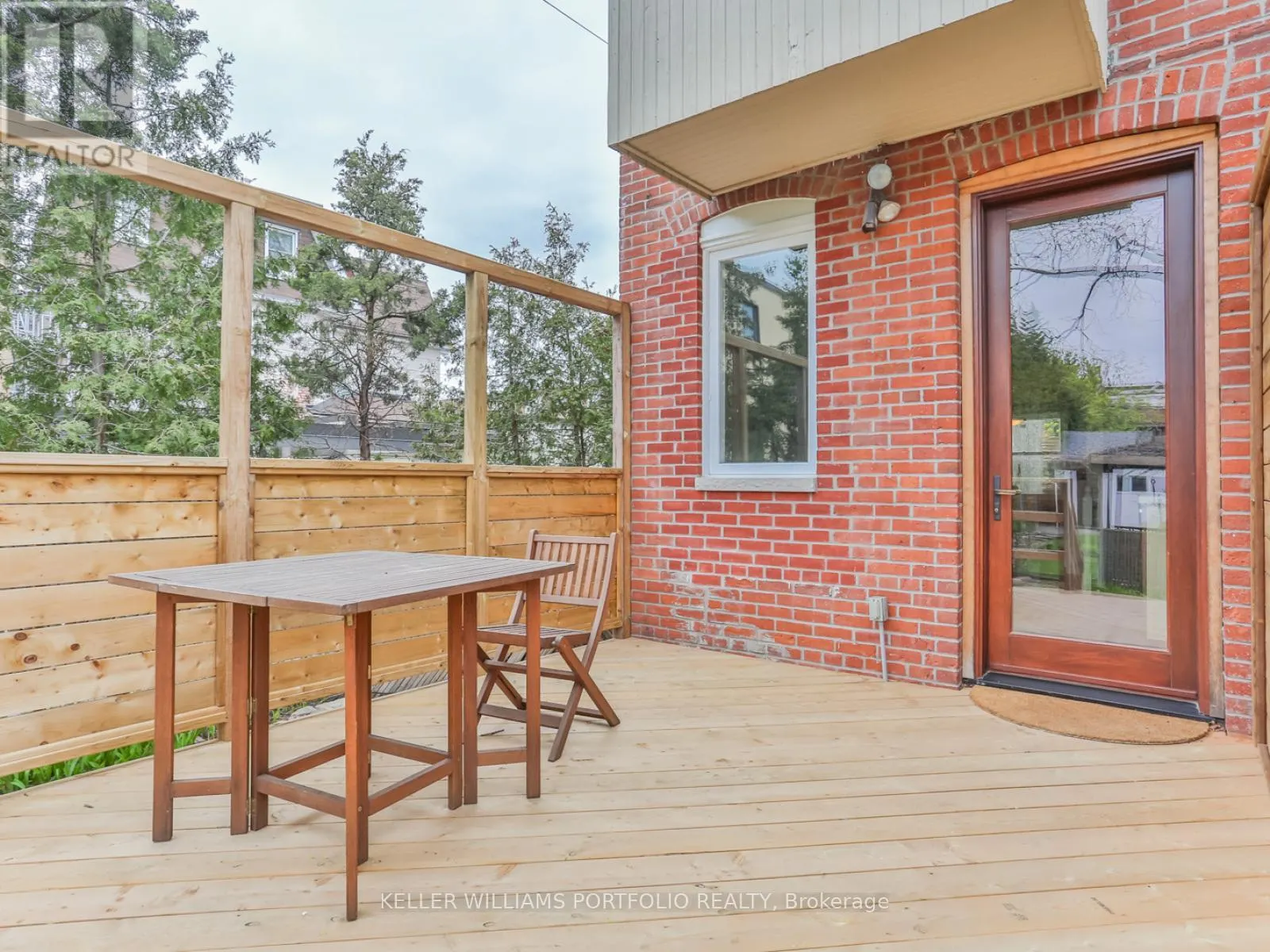 492 GLADSTONE AVENUE