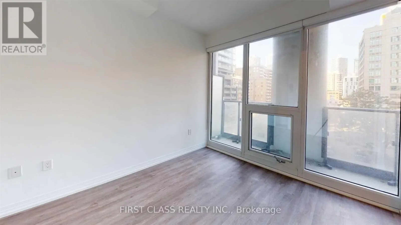 417 - 251 JARVIS STREET