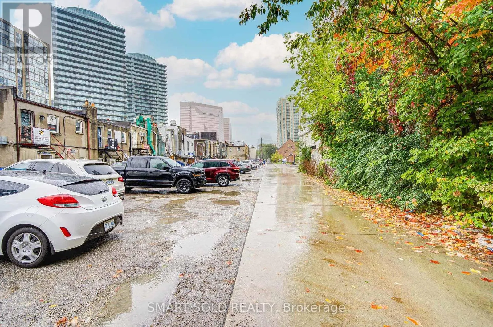 5445 YONGE STREET