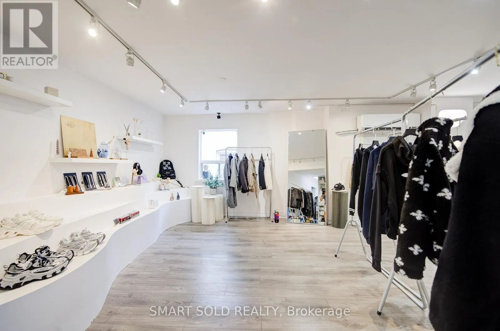 5445 YONGE STREET