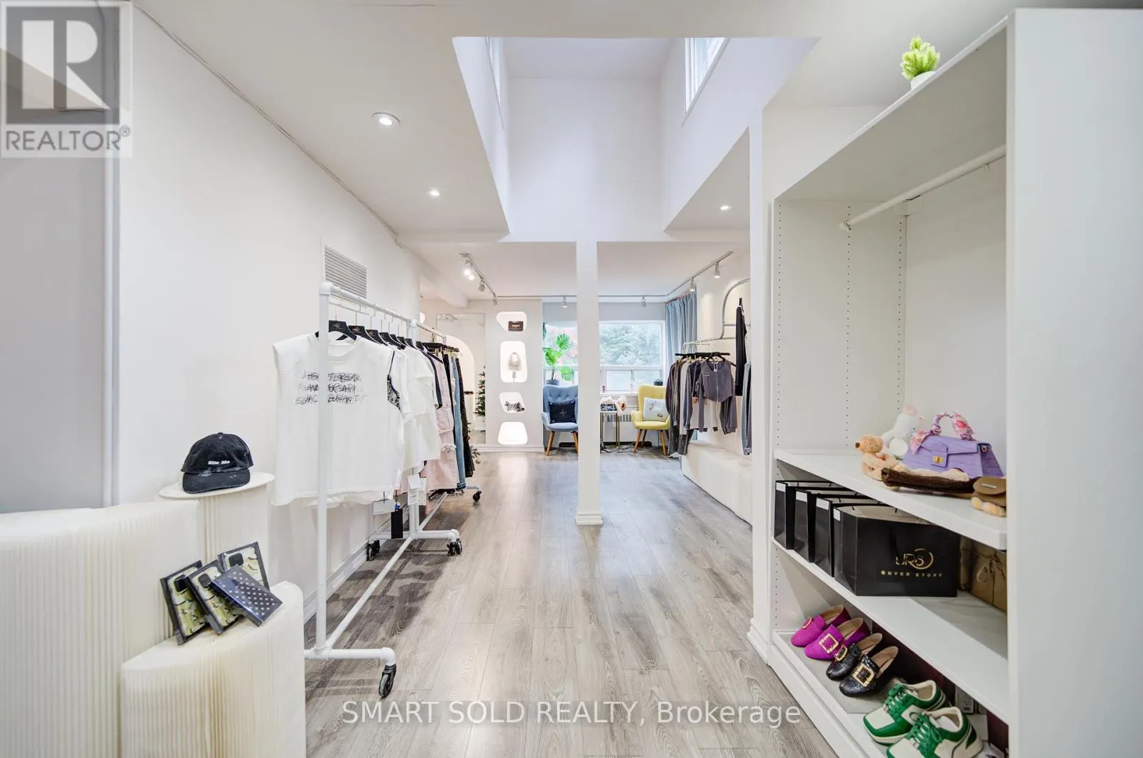 5445 YONGE STREET