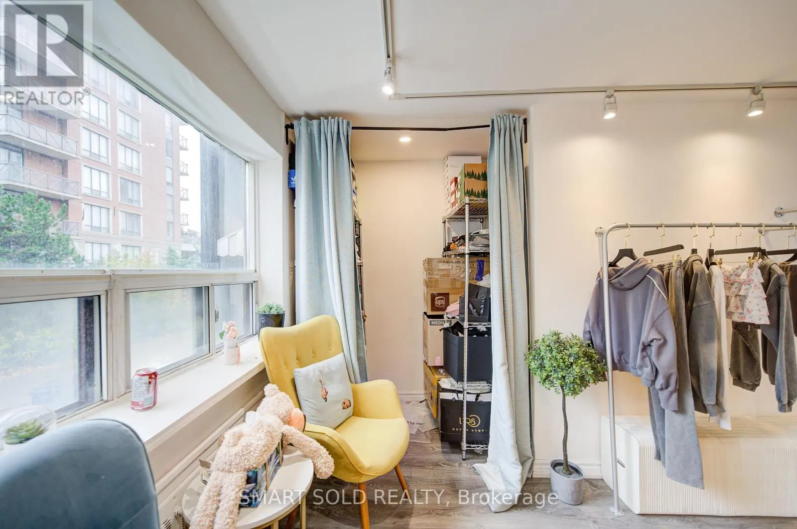 5445 YONGE STREET