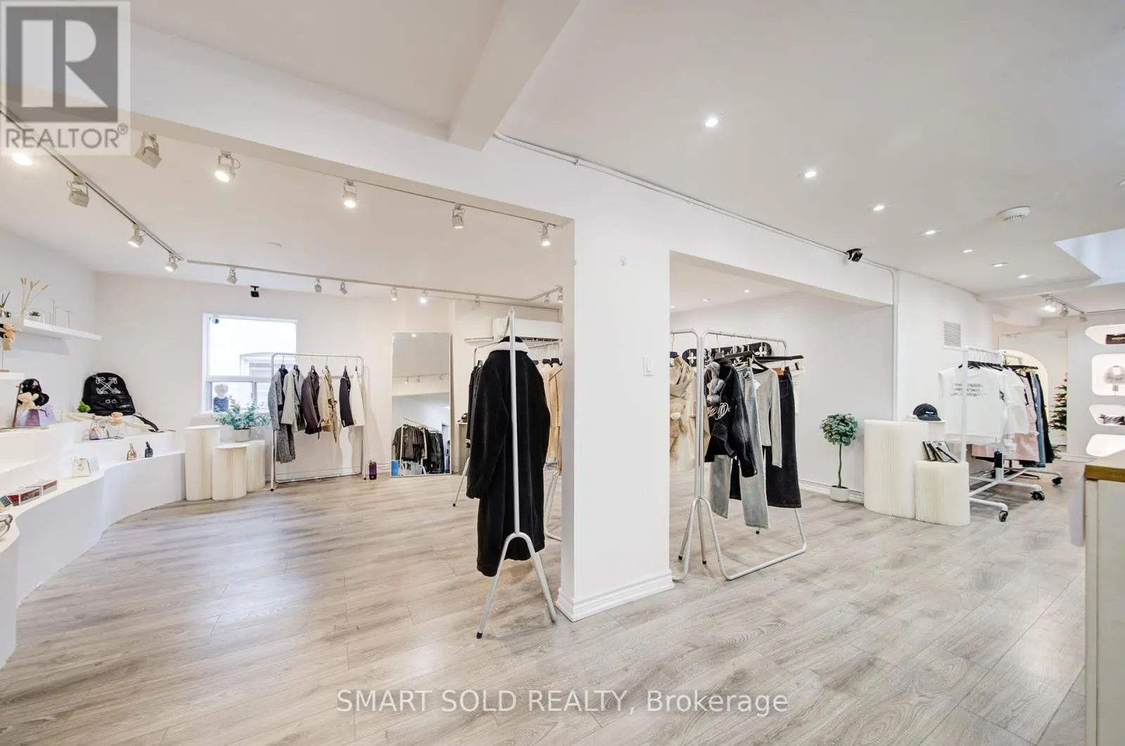 5445 YONGE STREET