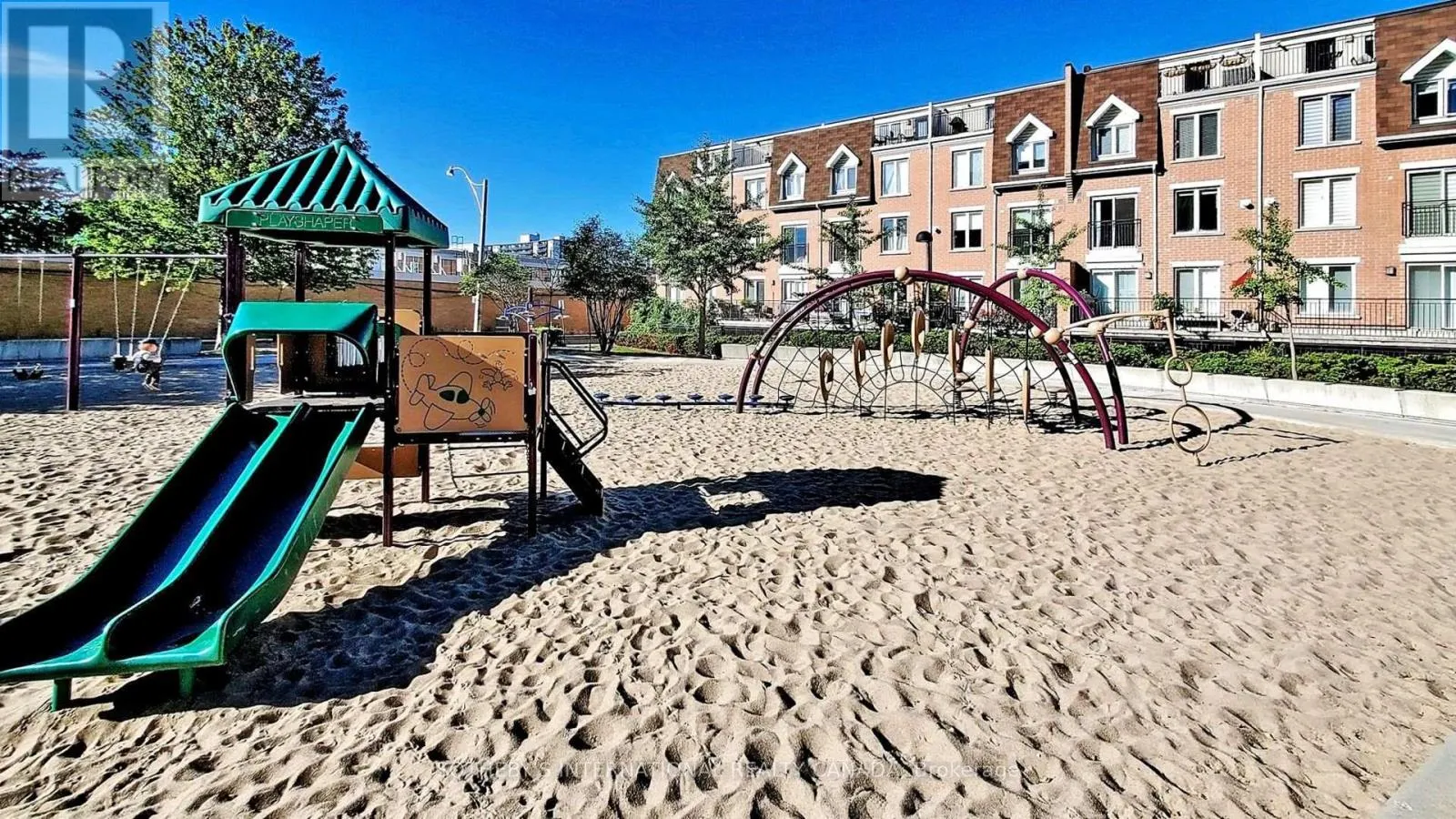 1123 - 38 JOE SHUSTER WAY