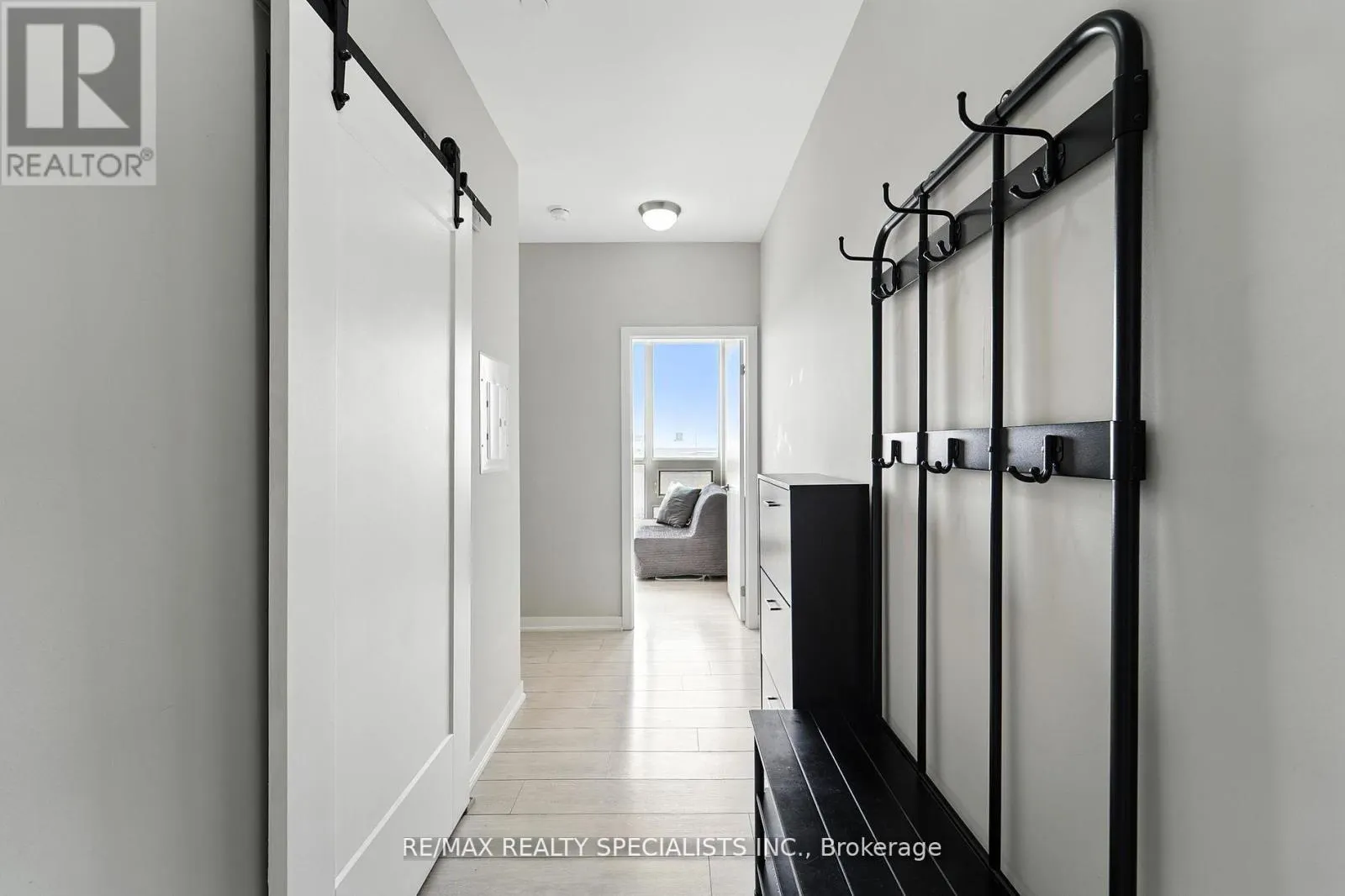 401 - 51 EAST LIBERTY STREET