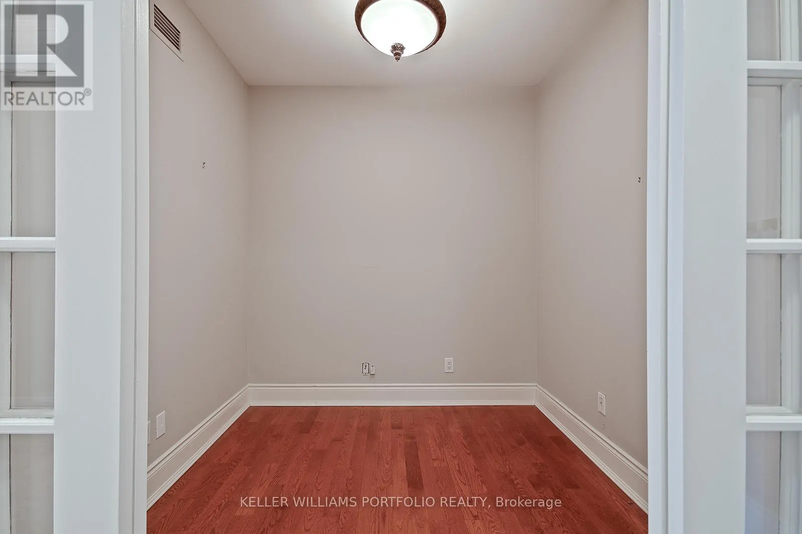 1003 - 10 BELLAIR STREET