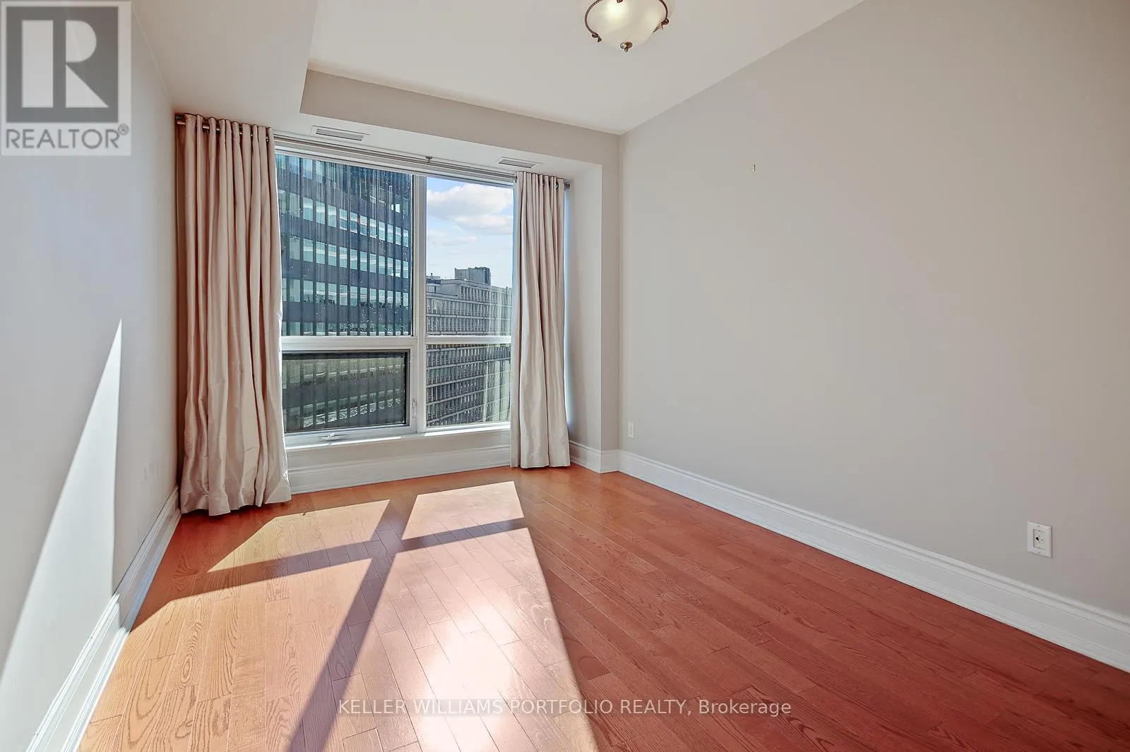 1003 - 10 BELLAIR STREET