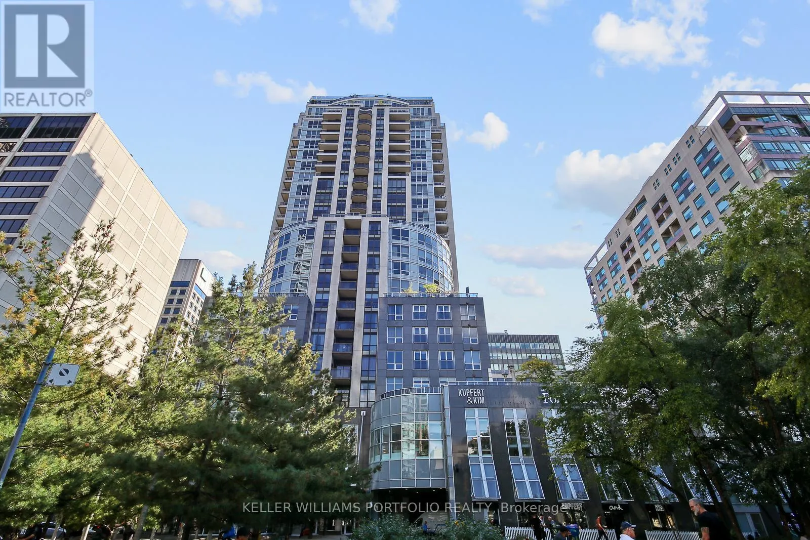 1003 - 10 BELLAIR STREET