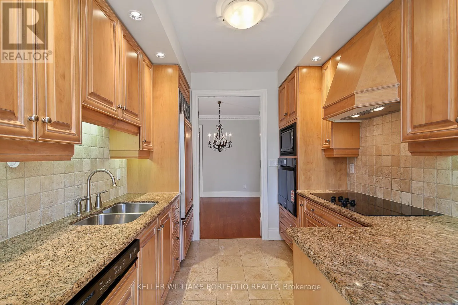 1003 - 10 BELLAIR STREET