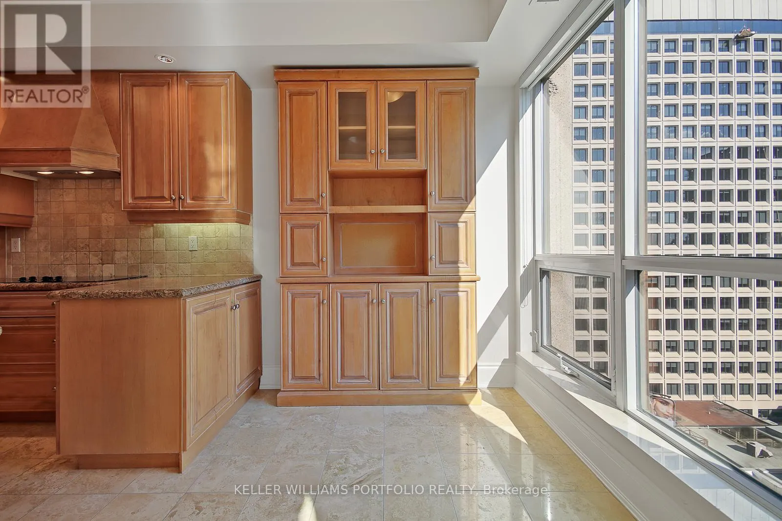 1003 - 10 BELLAIR STREET