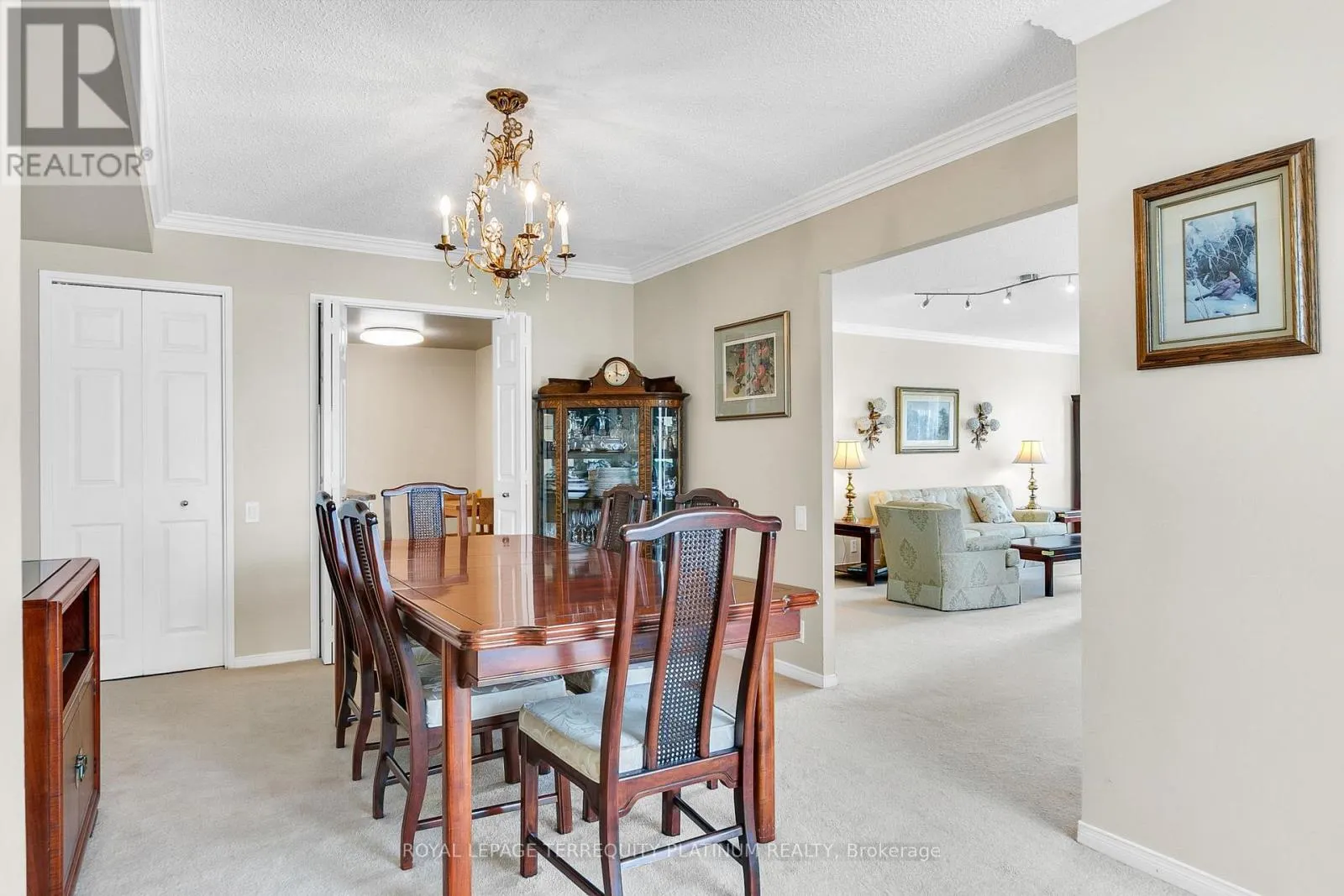 1202 - 3 CONCORDE PLACE