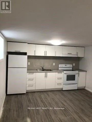 BSMNT - 54 CODSELL AVENUE