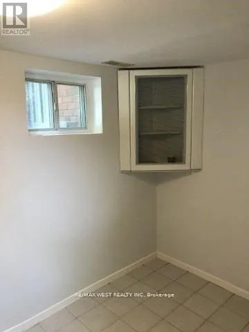BSMNT - 54 CODSELL AVENUE