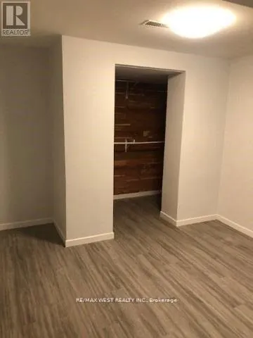 BSMNT - 54 CODSELL AVENUE