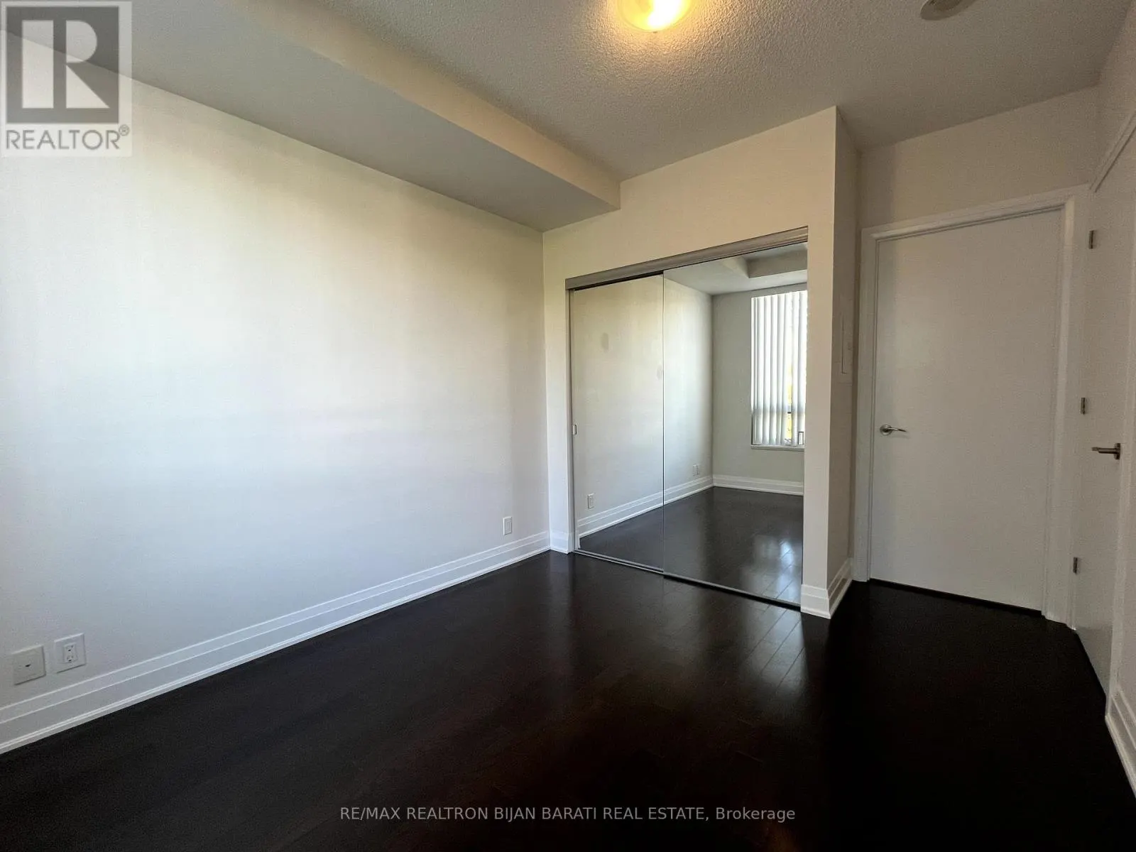 502 - 21 CLAIRTRELL ROAD
