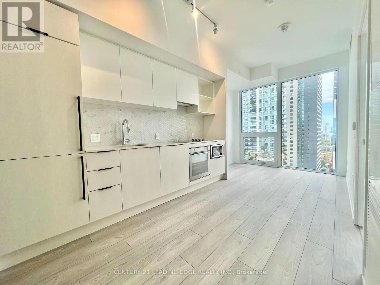 2002 - 82 DALHOUSIE STREET