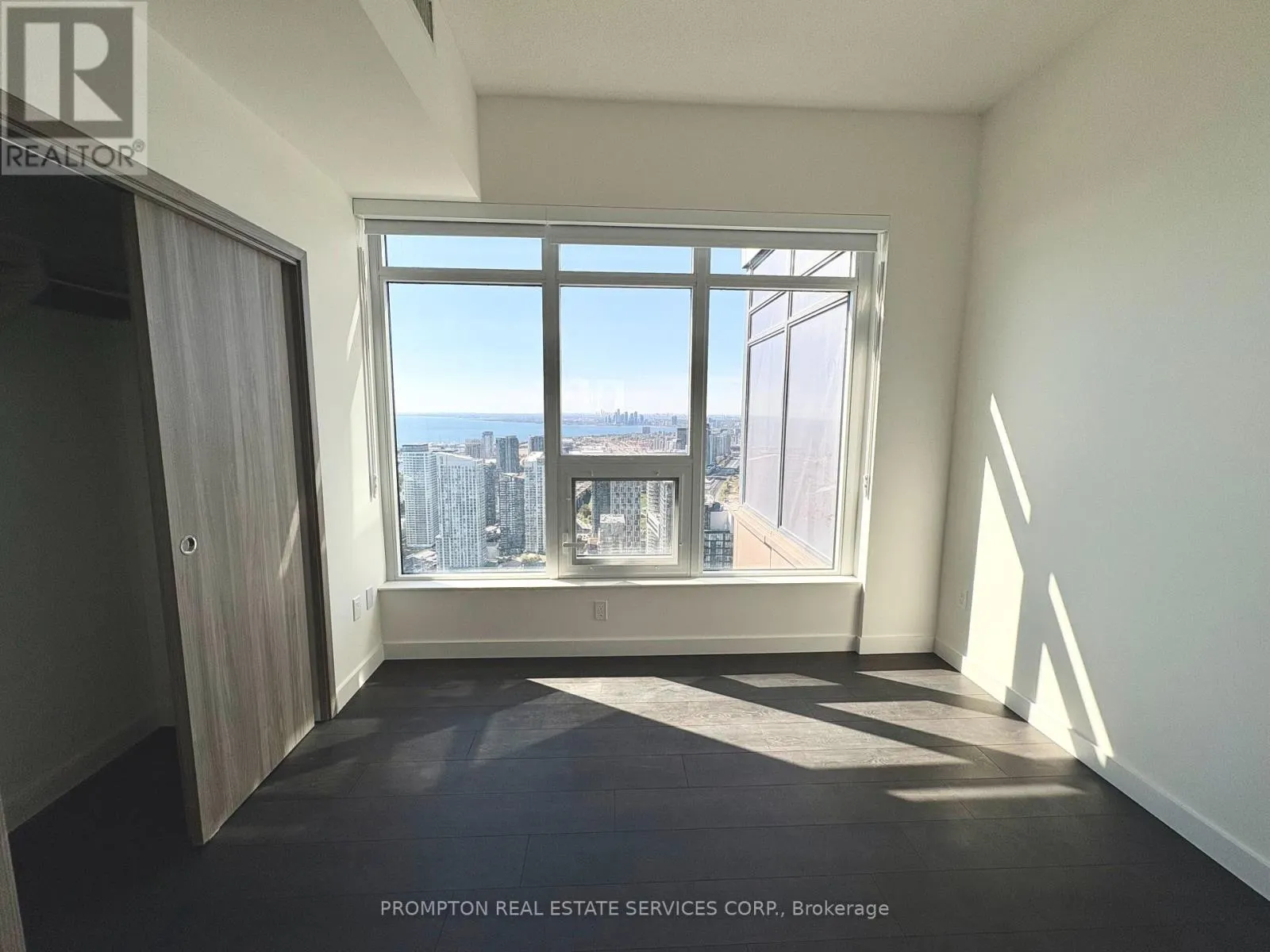 6107 - 3 CONCORD CITYPLACE WAY