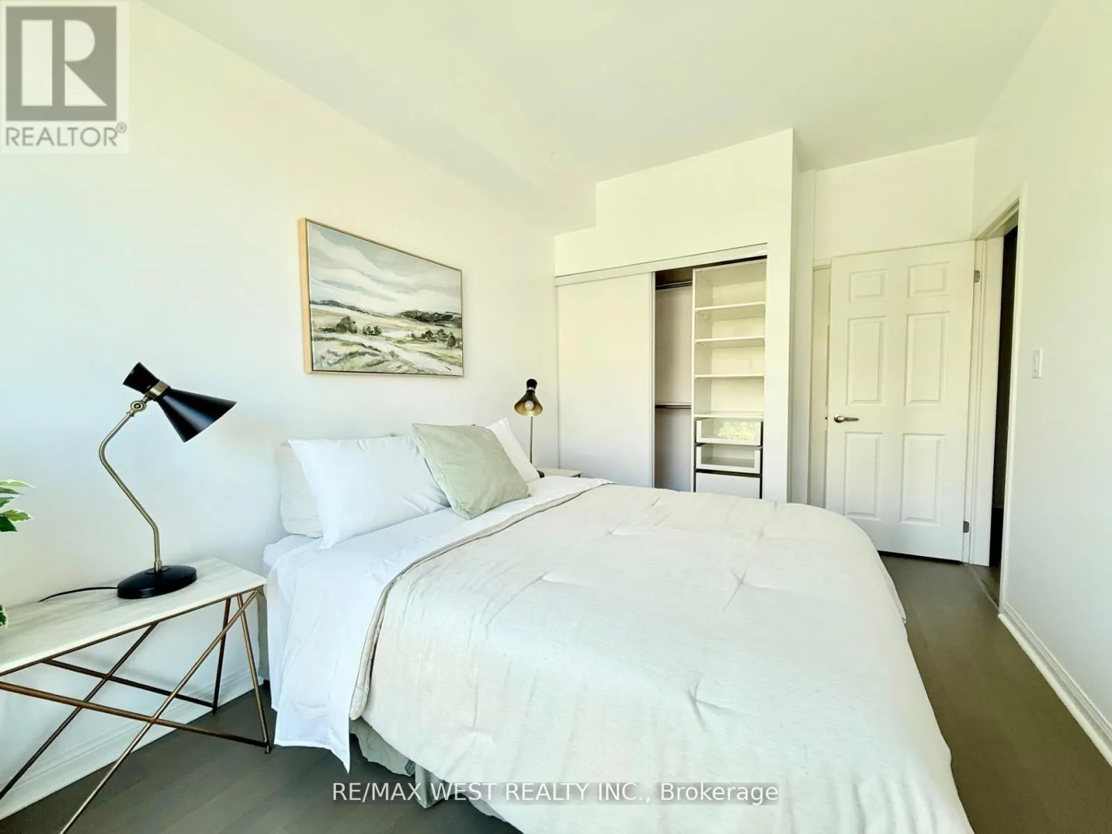 310 - 639 LAWRENCE AVENUE W