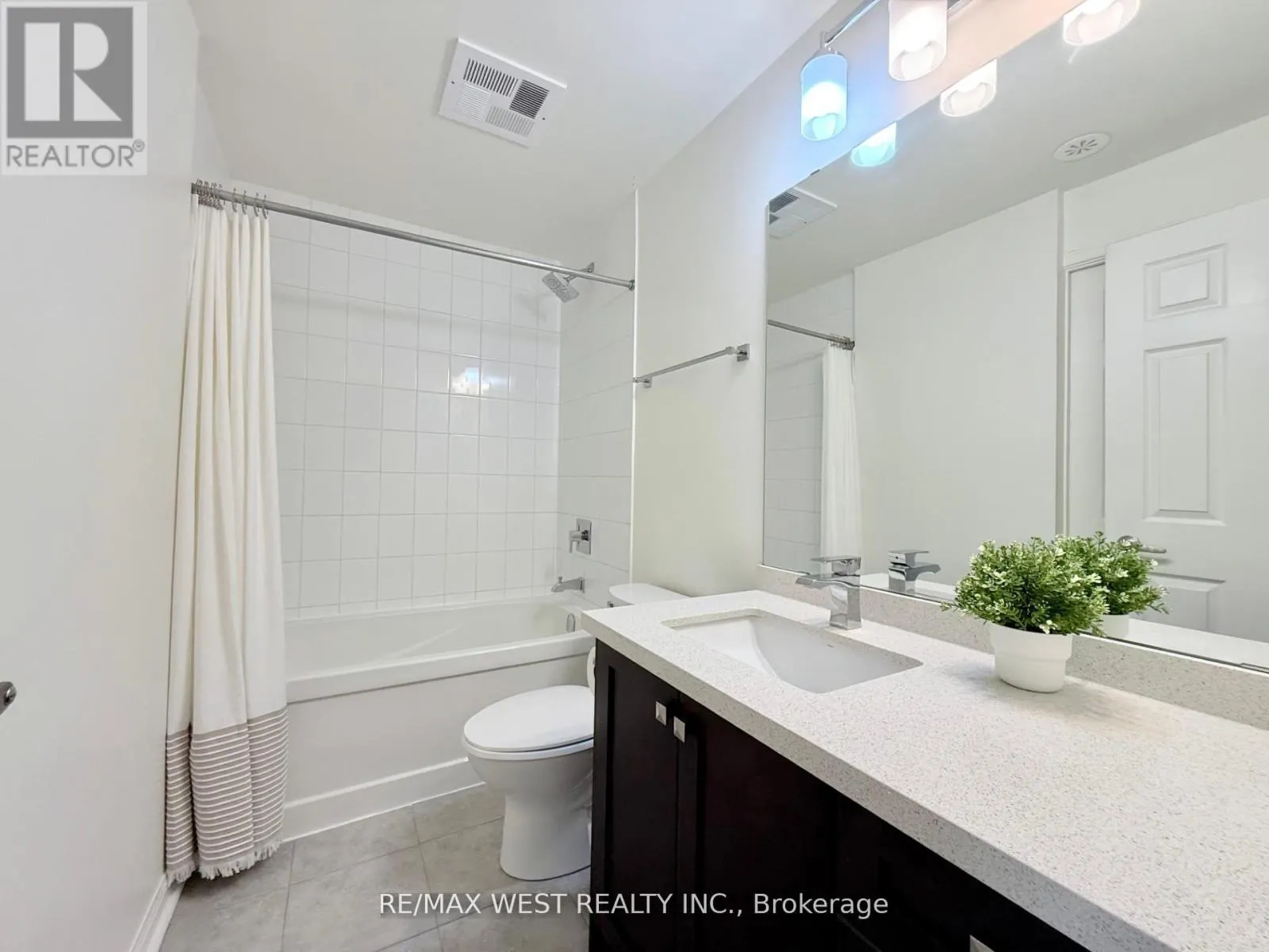 310 - 639 LAWRENCE AVENUE W