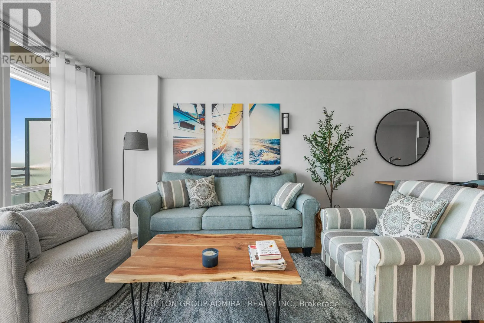 3711 - 11 BRUNEL COURT