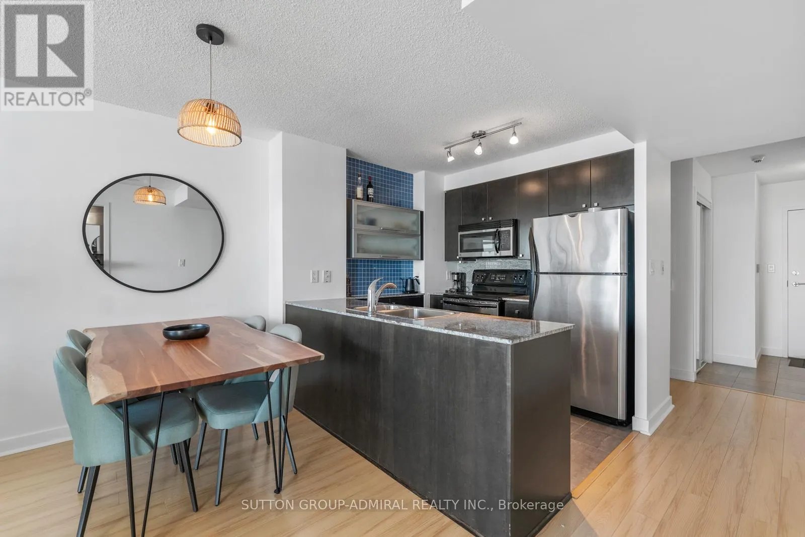 3711 - 11 BRUNEL COURT