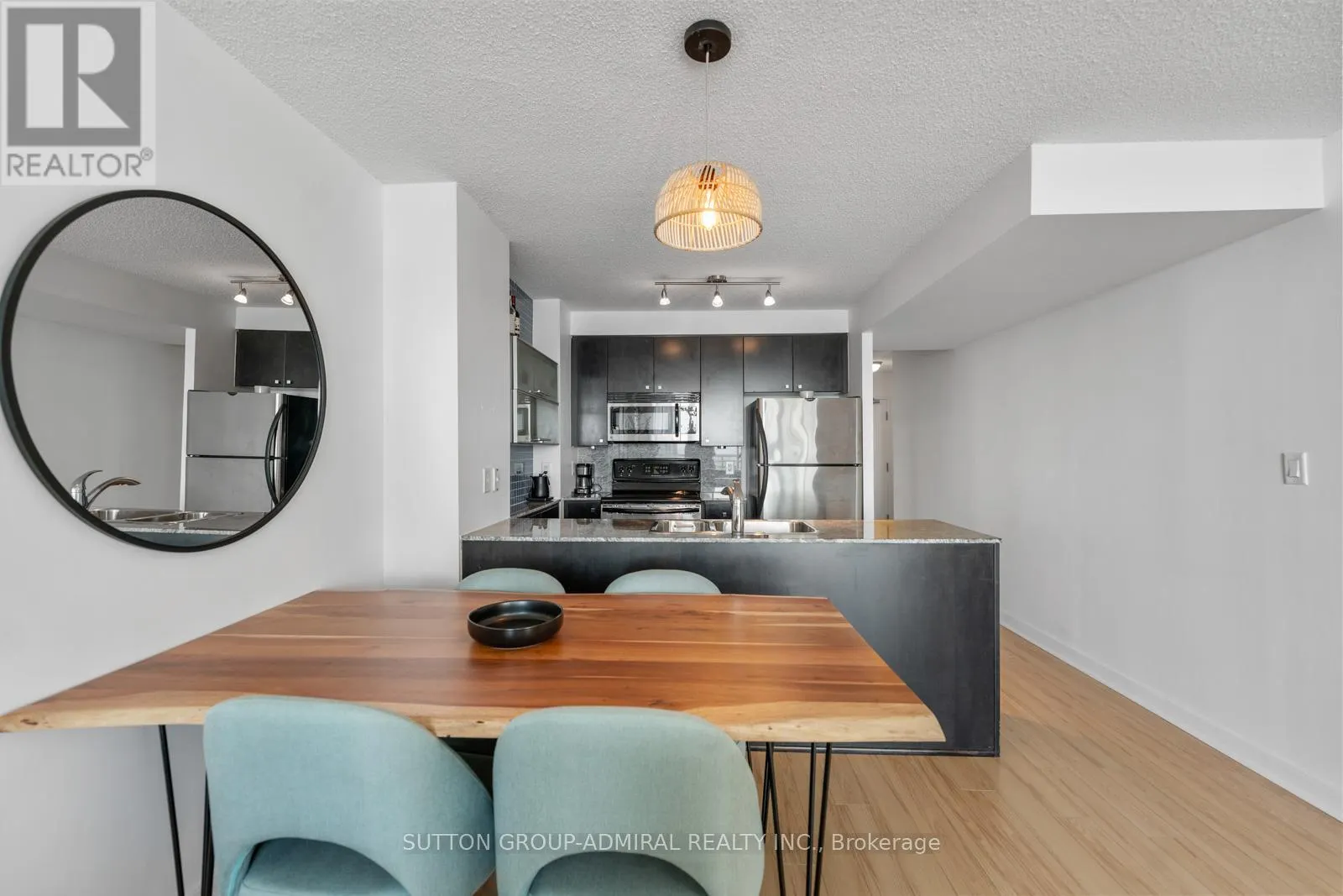 3711 - 11 BRUNEL COURT