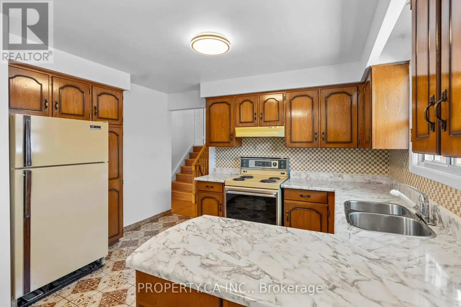 48 NAVAHO DRIVE