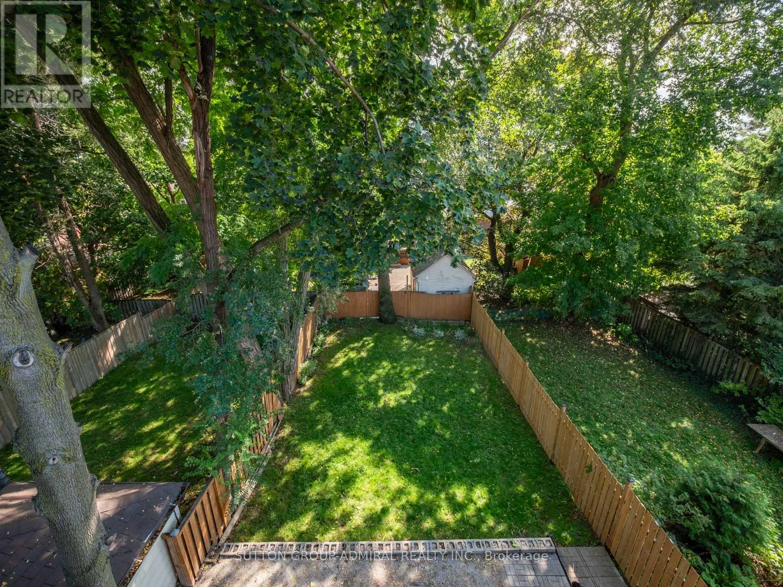 759 EGLINTON AVENUE E