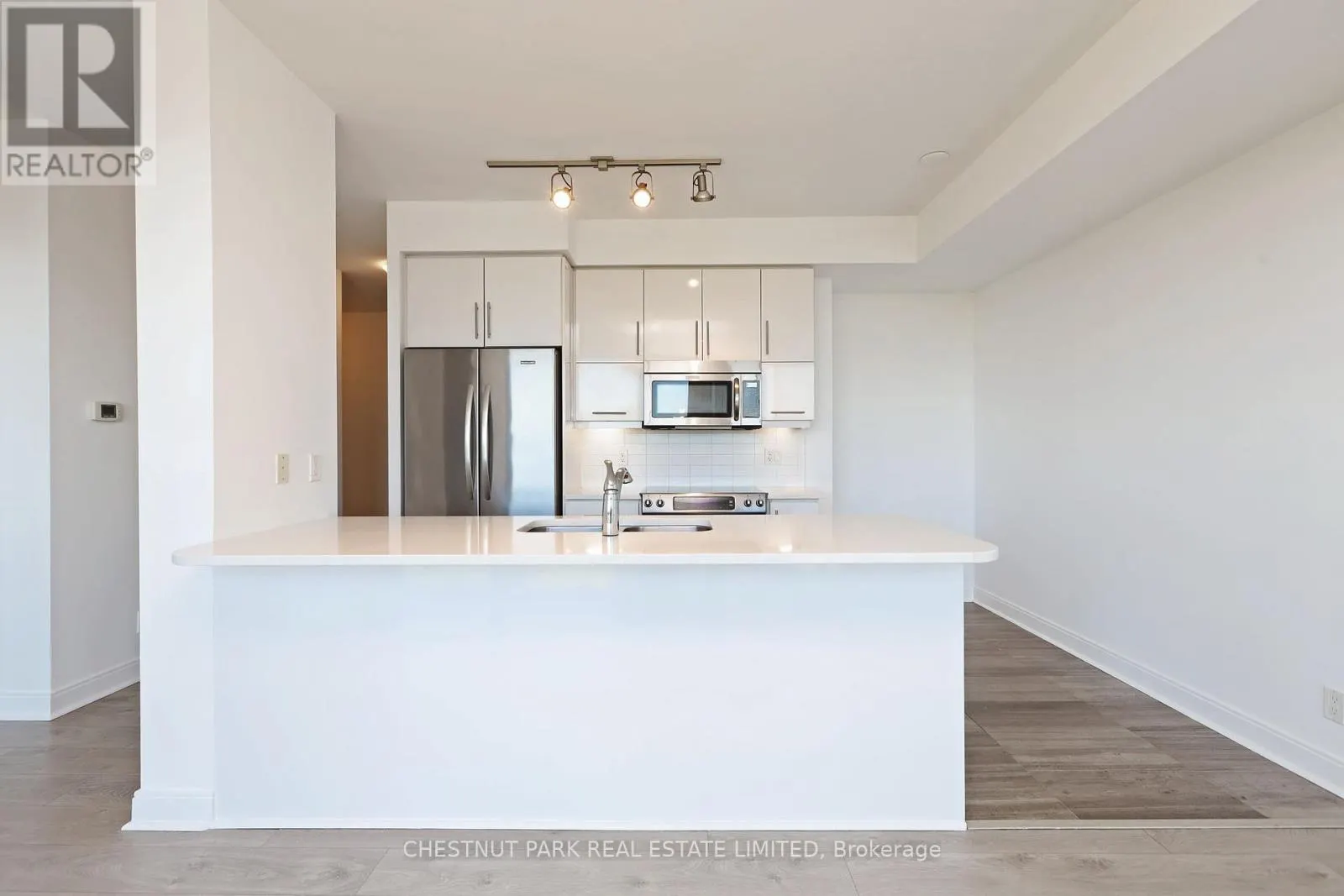 2603 - 825 CHURCH STREET