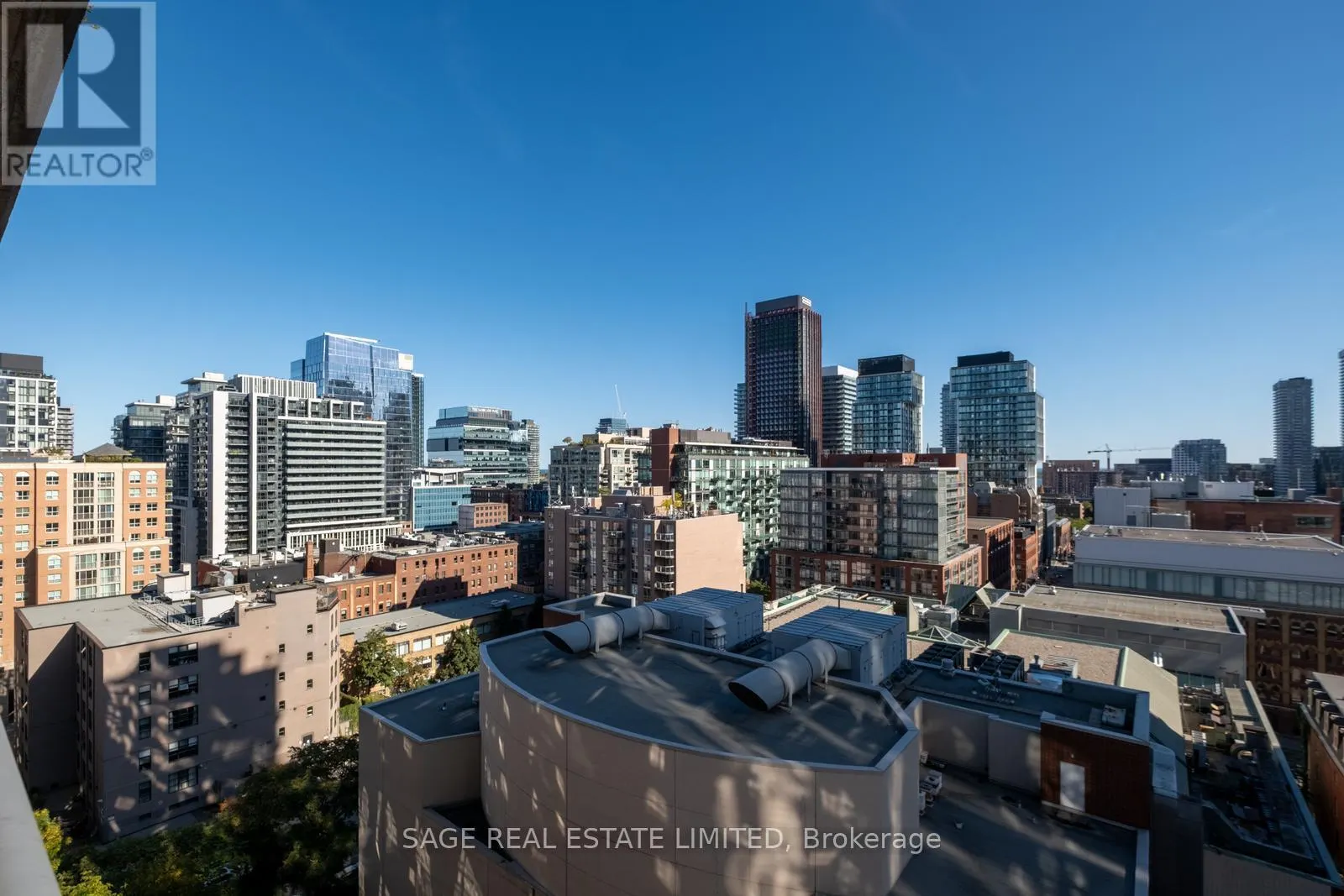 1403 - 255 RICHMOND STREET E