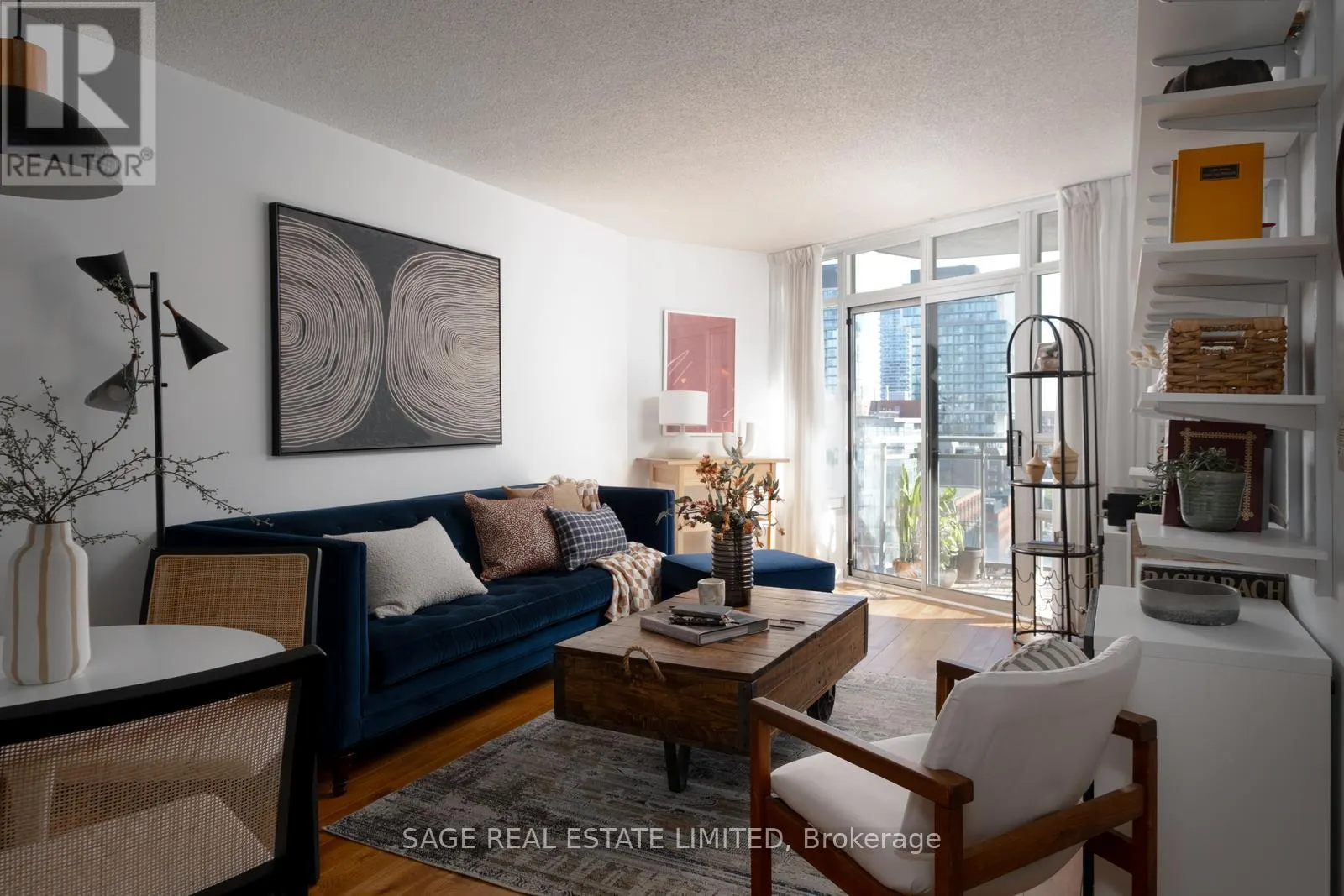 1403 - 255 RICHMOND STREET E